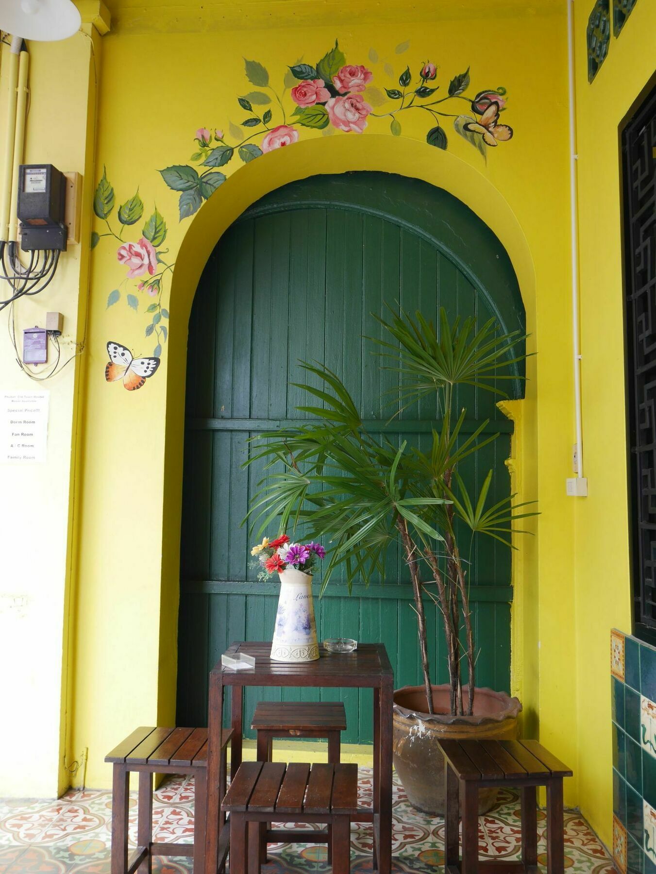 Phuket Old Town Hostel Exterior foto